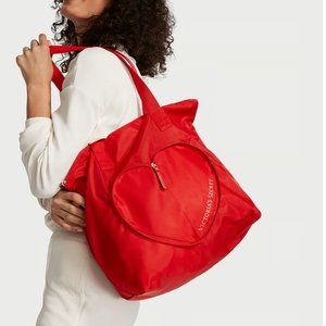 🔥HOST PICK🔥NWT Victoria's Secret Red Heart Packable Tote